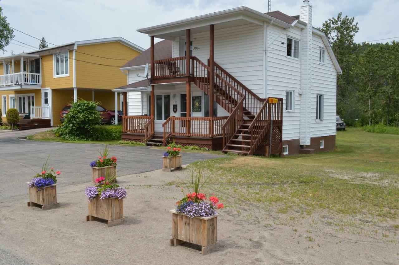 Maison l'héritage LʼAnse-Saint-Jean Exterior foto