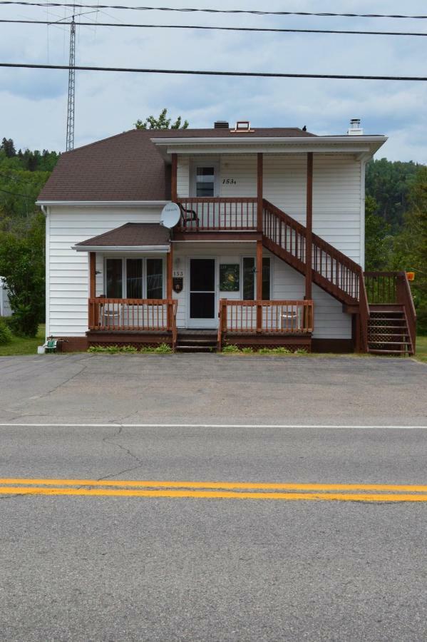 Maison l'héritage LʼAnse-Saint-Jean Exterior foto
